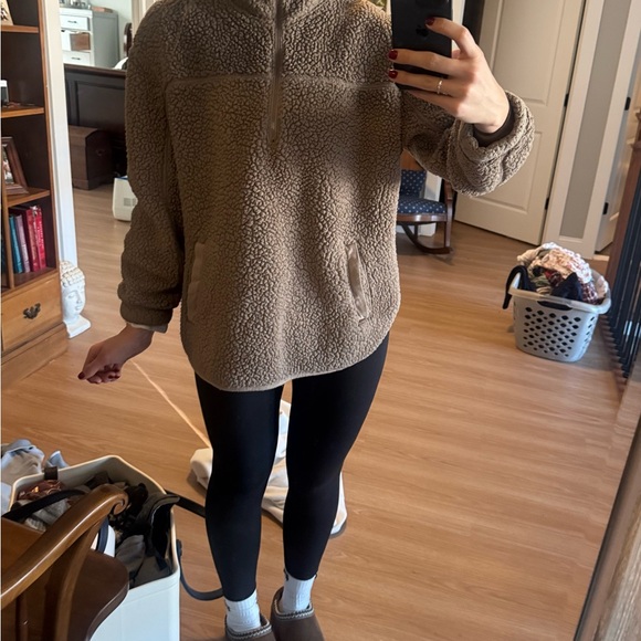 Abercrombie & Fitch Tan Sherpa Sweater - Picture 2 of 5